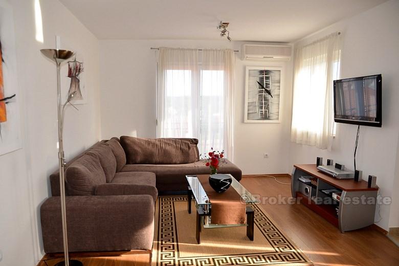 U blizini Rovinja, stan na 2. katu