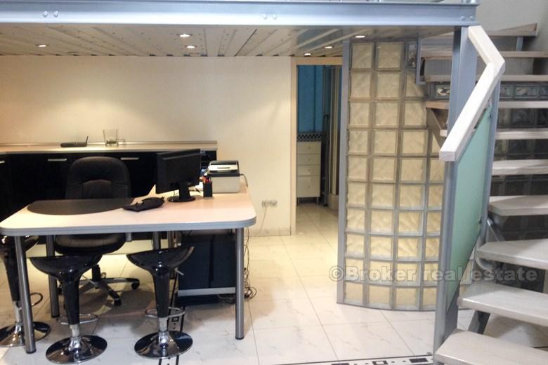 Split, Zenta, commercial property