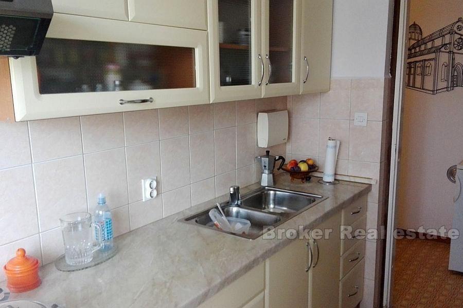 Split, komfortowy apartament z dwoma sypialniami