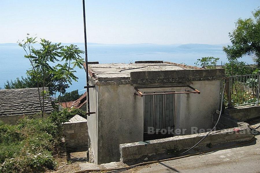 Podstrana, a small unfinished house