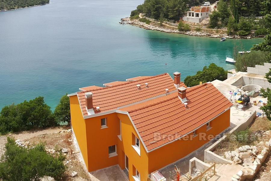 ön Korcula, villa vid havet