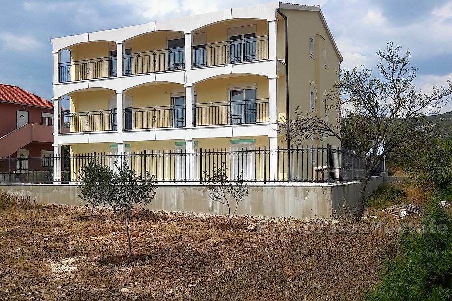 Трогир - Новый дом на 7 квартир