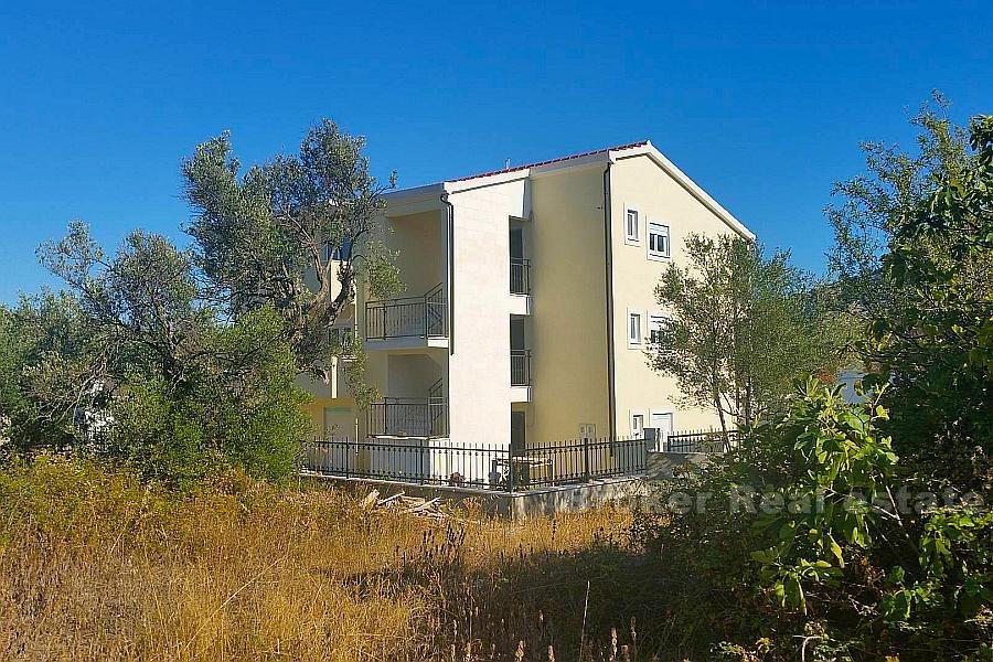 Trogir - Nytt hus med 7 lägenheter