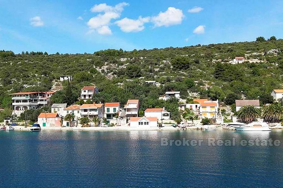 Island of Drvenik, house by the sea