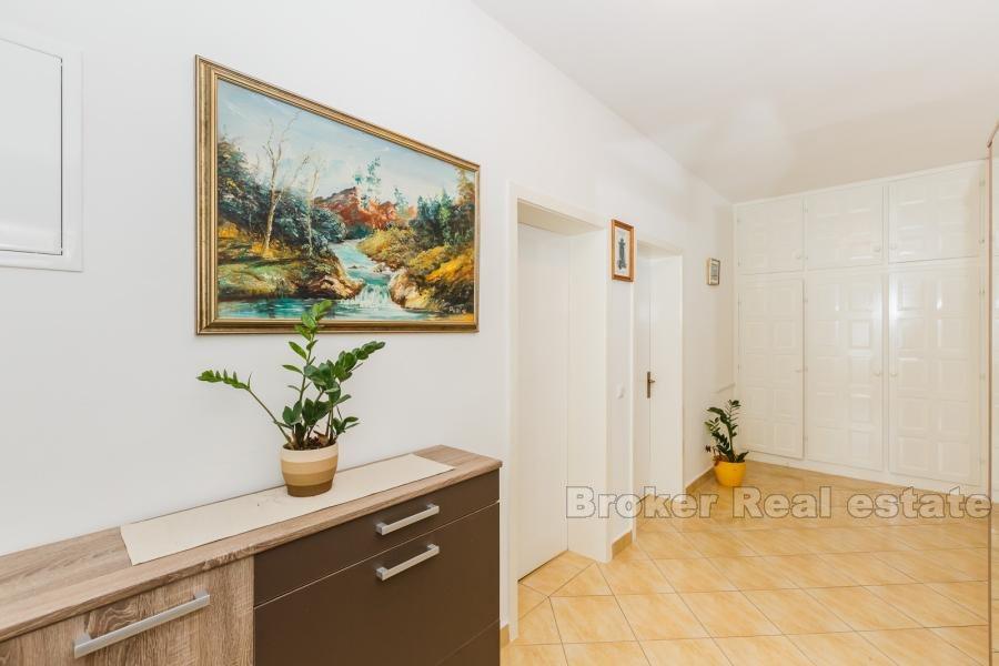 Kastela - Appartamento con due camere da letto