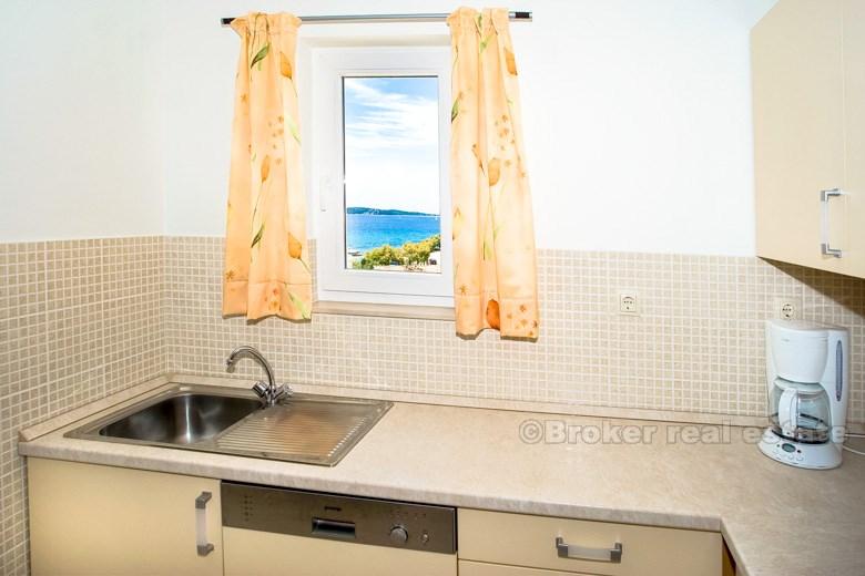 Near Vodice, fully equipped apartment