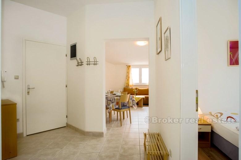 Near Vodice, fully equipped apartment