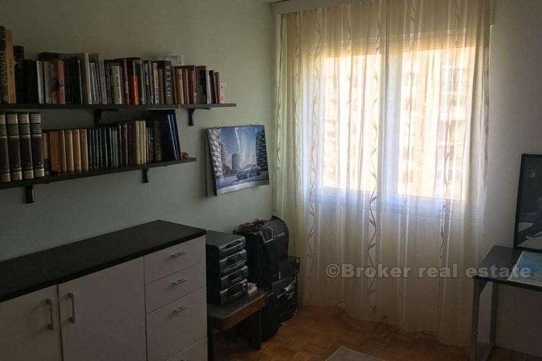 Split. Komfortní třípokojový byt o rozloze 79 m2