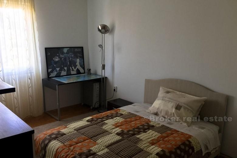 Split. Bekväm lägenhet med 3 rum på 79 m2