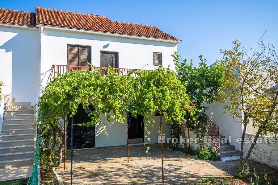 Île de Brac, maison en bord de mer avec vue magnifique