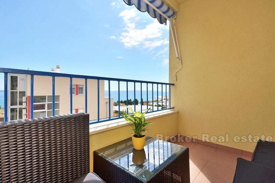 Žnjan, kompletne zariadený dvojpodlažný apartmán