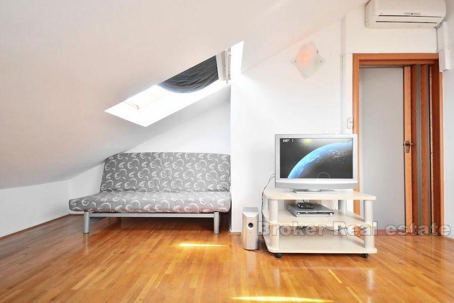 Znjan, appartement duplex entièrement meublé