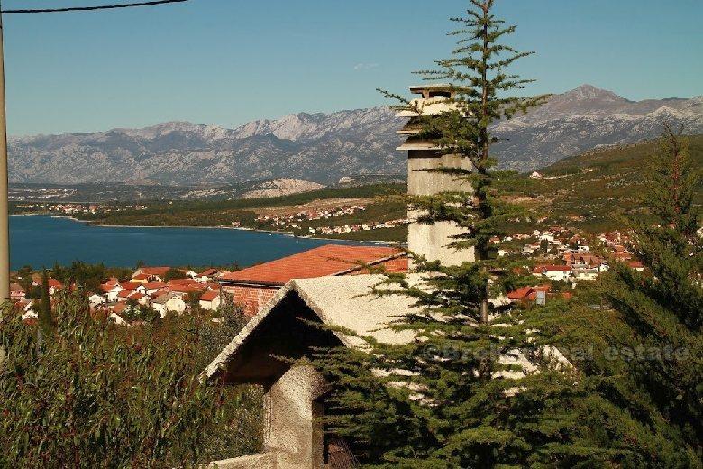 Zadar - Dom z widokiem na morze, otoczony śródziemnomorskim ogrodem