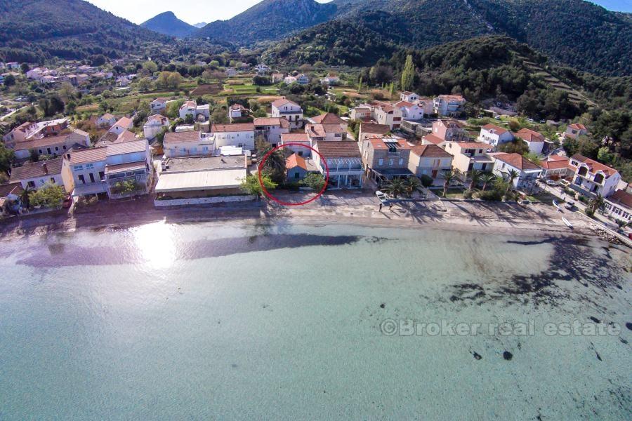 Peljesac, house right on the beach