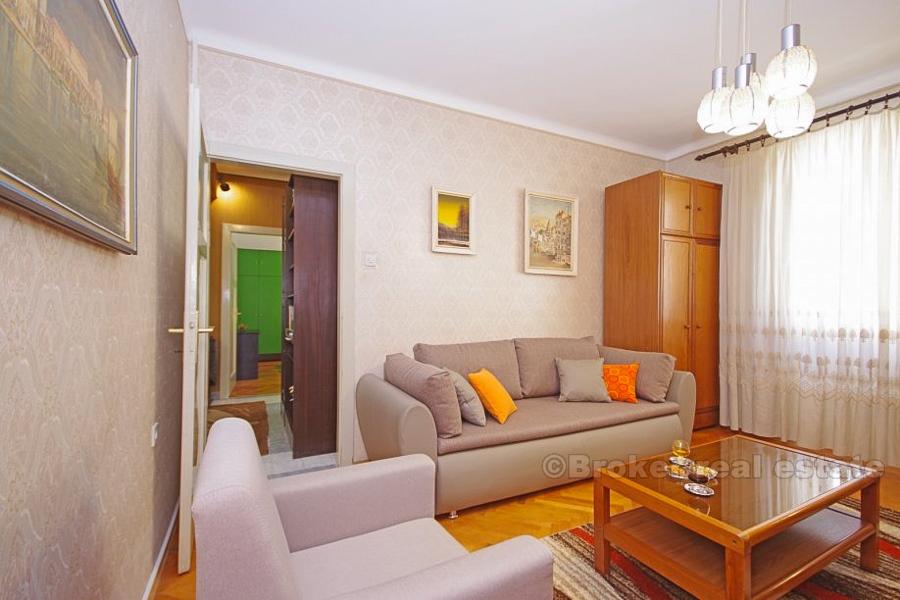 Split, Bacvice, confortable appartement de trois chambres
