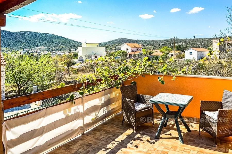 W pobliżu Trogiru - Uroczy dom w spokojnej okolicy