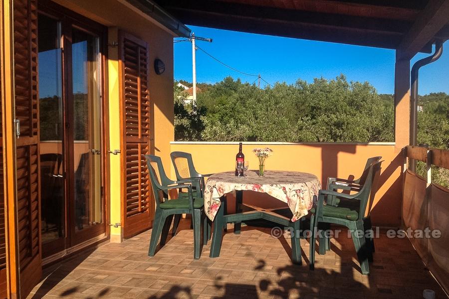 W pobliżu Trogiru - Uroczy dom w spokojnej okolicy