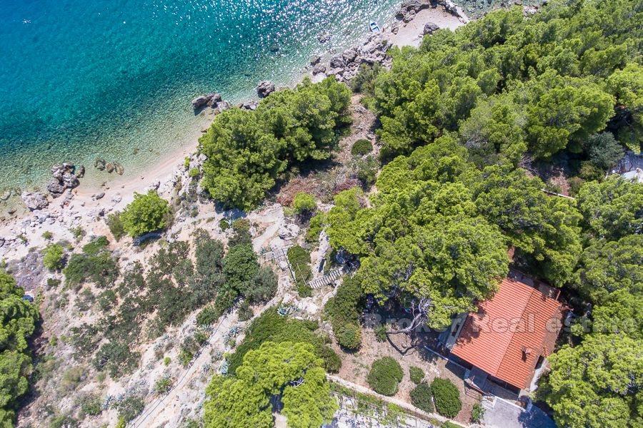 Omis - Excellente maison située au premier rang de la mer