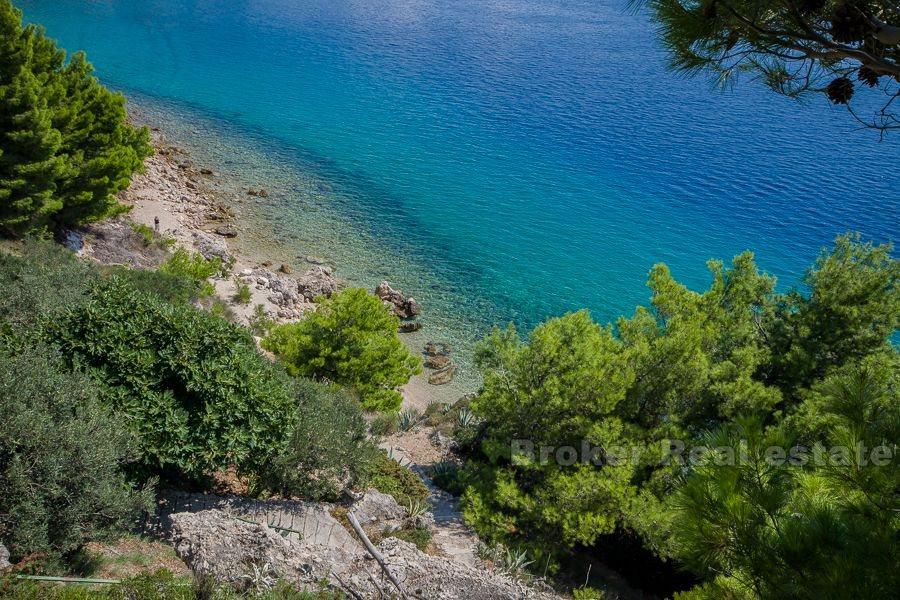 Omis - Excellente maison située au premier rang de la mer