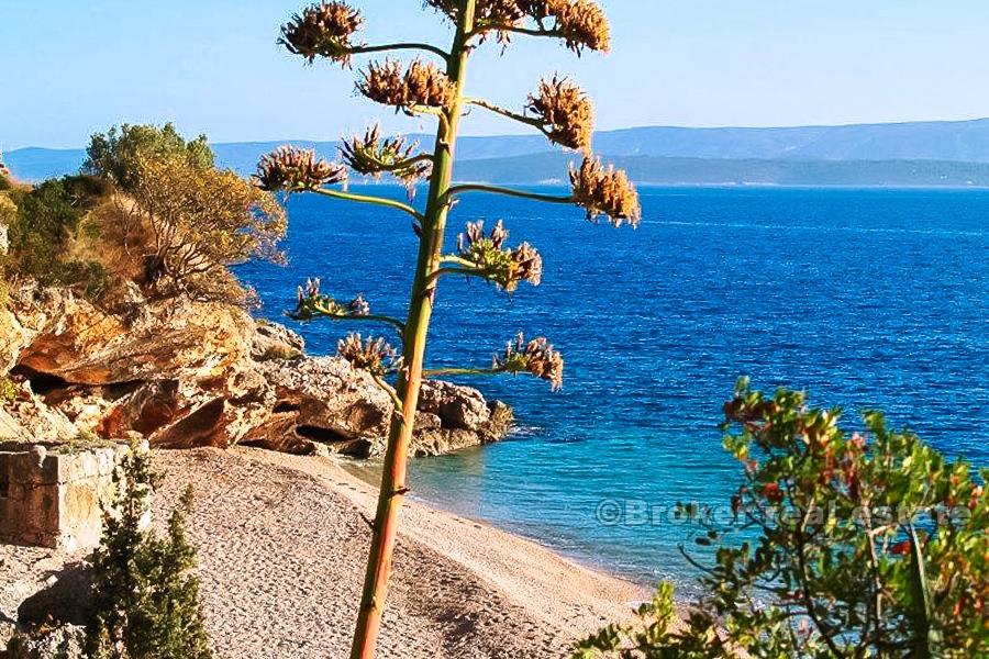 øya Brac - Stenhus med havutsikt