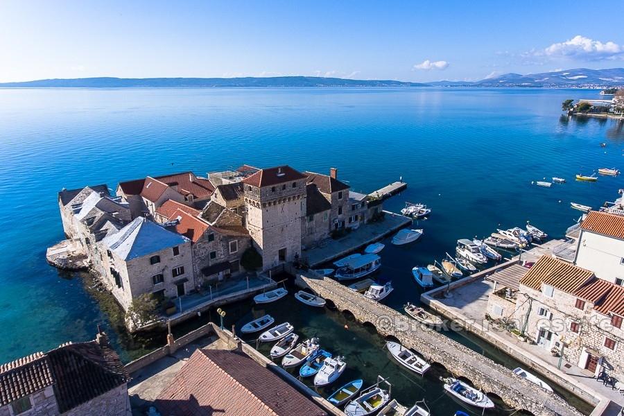 Kastela - Kamenný dům u moře