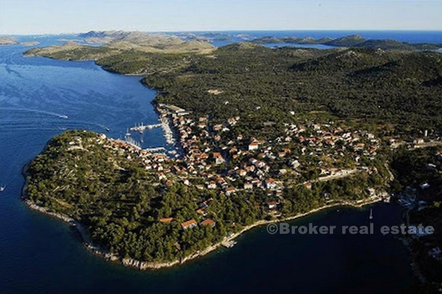 Øya Dugi Otok, tomannsbolig steinhus for renovering