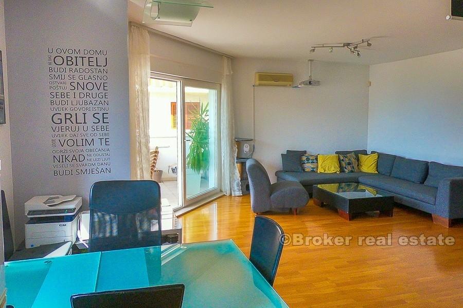 Split, Meje, umeblowany apartament z trzema sypialniami