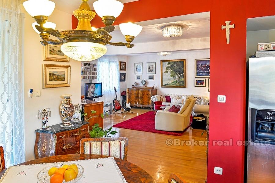 Split, Marjan, apartament z trzema sypialniami w pobliżu centrum miasta
