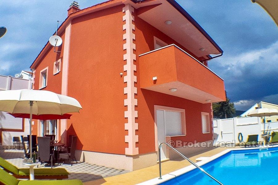 Wyspa Ciovo, dwie nieruchomości położone po południowej stronie wyspy