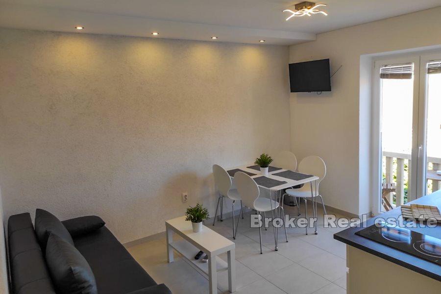 Île de Brac - Appartement d'une chambre, première rangée de la mer