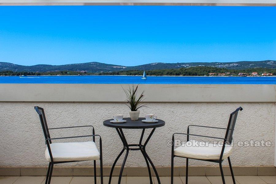 Biograd na Moru, apartmán s výhľadom na more