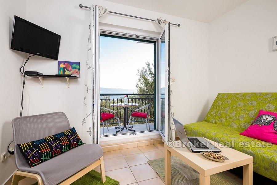 Omiš, vila s bazénom