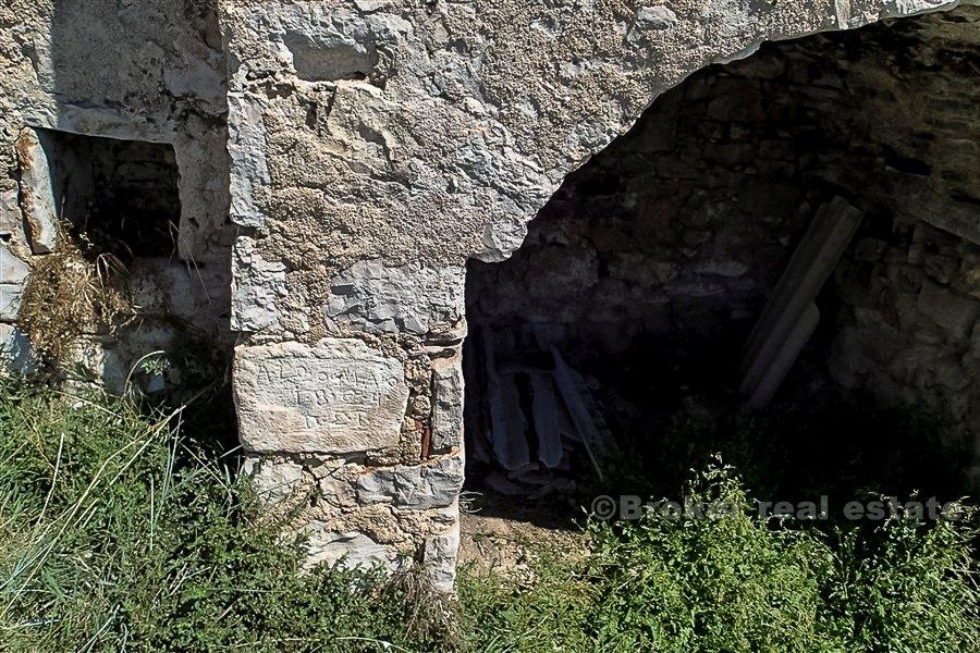 Island of Vrgada, stone house by the sea, for renovation