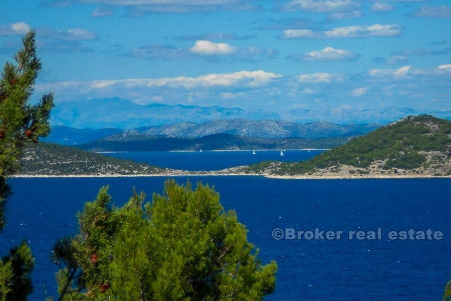 Isola di Zirje, terreno edificabile con vista mare