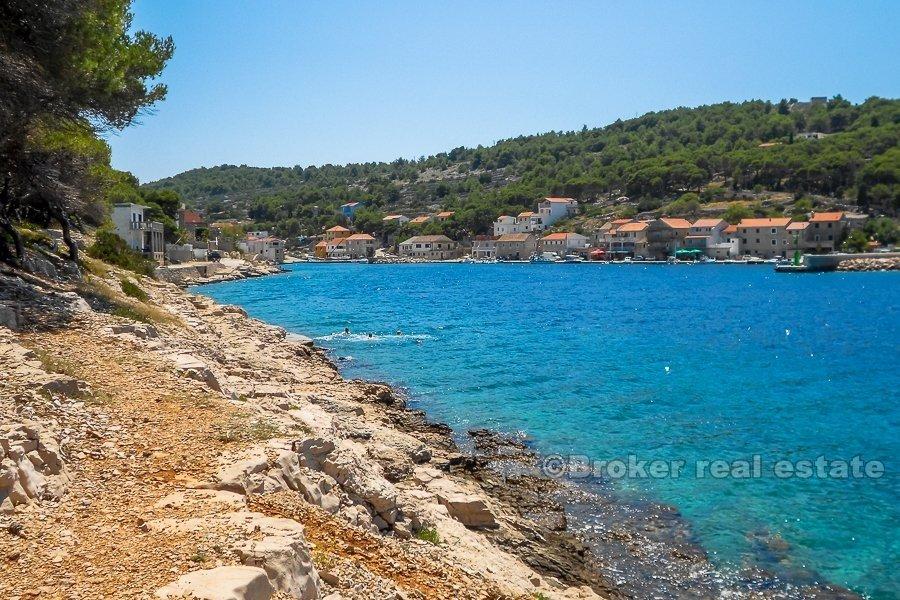 Isola di Zirje, terreno edificabile con vista mare
