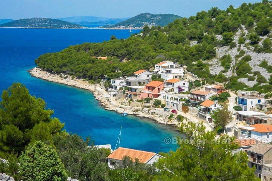 Isola di Zirje, terreno edificabile con vista mare