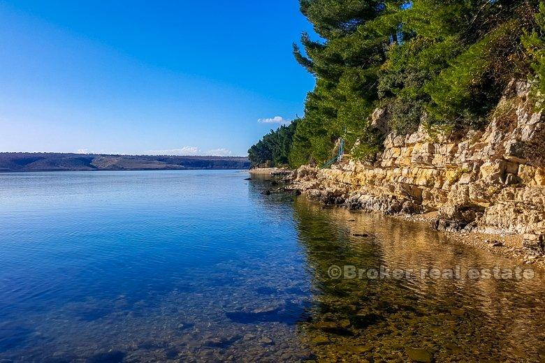 Zadar, dům na pozemku 2809 m2