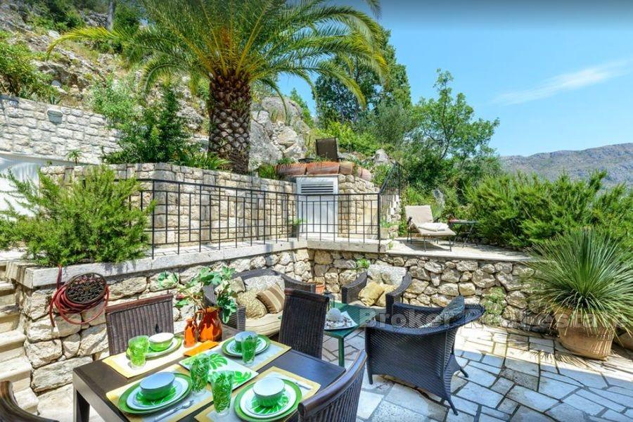Dubrovnik, elegant villa with pool and sea view