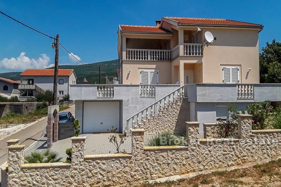 Near Zadar, detached house with sea view