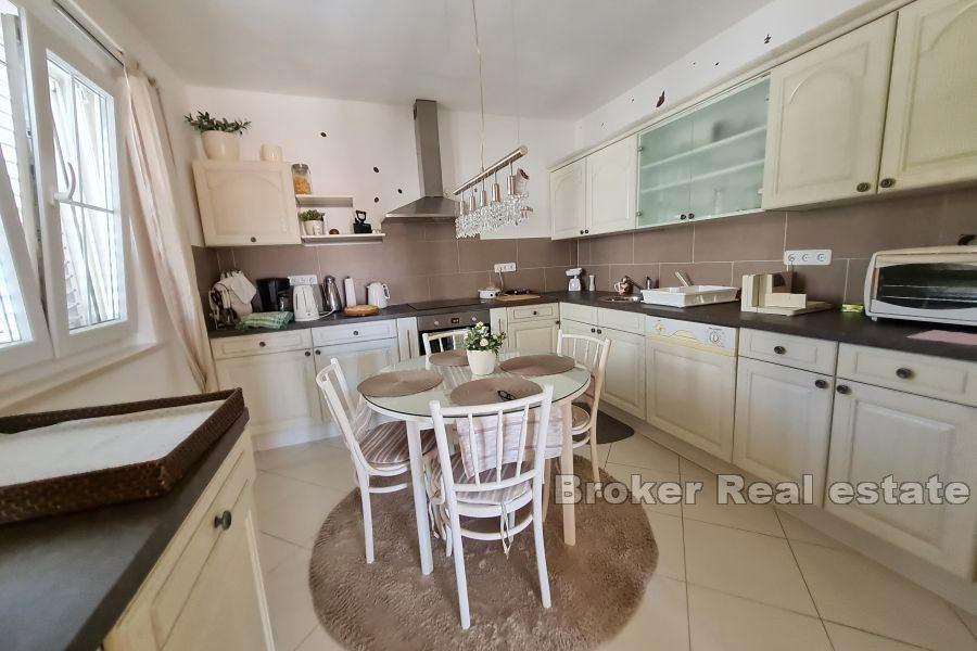 Near Zadar, detached house with sea view