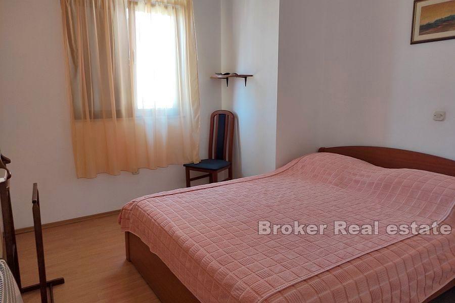 Trogir, freistehendes Haus mit Meerblick