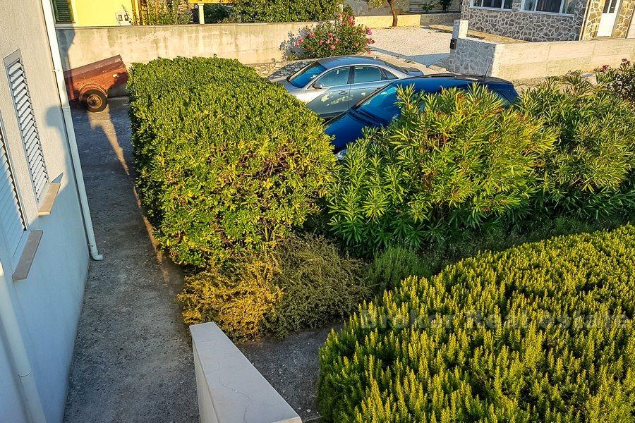 Ostrov Brač, půvabný dům s bazénem