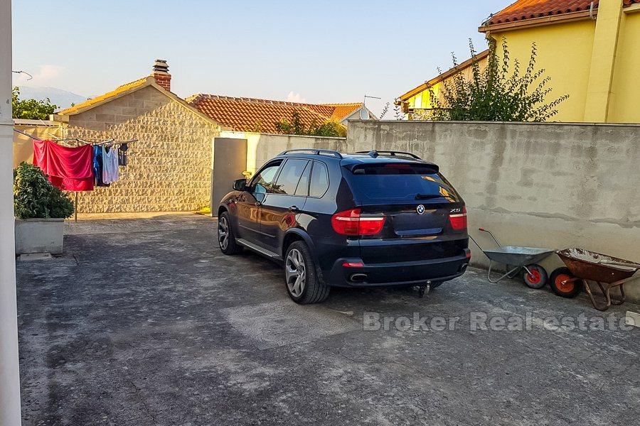 Ostrov Brač, půvabný dům s bazénem