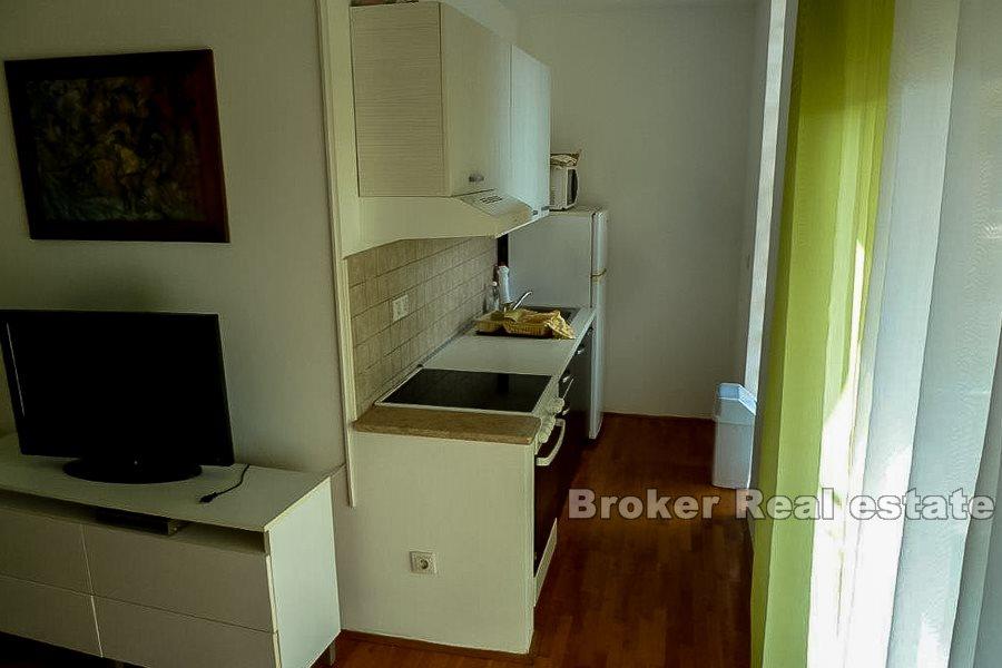 Wyspa Rab, dwupiętrowy apartament, w pełni umeblowany