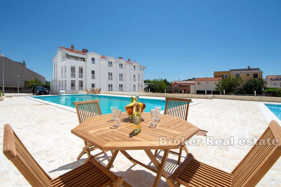 Vodice, novopostavené apartmány pri mori