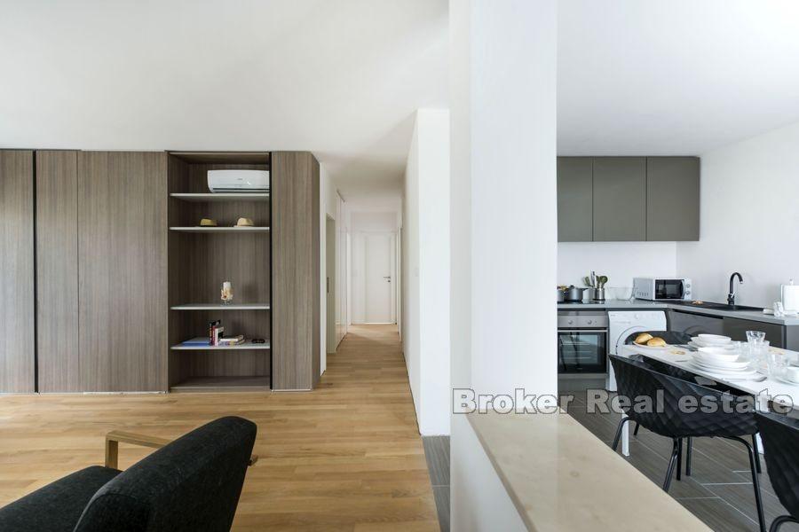 Područje Vodica, novoizgrađeni apartmani u blizini mora