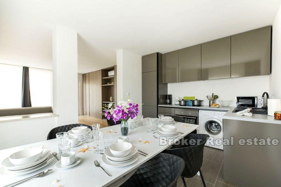 Vodice, novopostavené apartmány pri mori