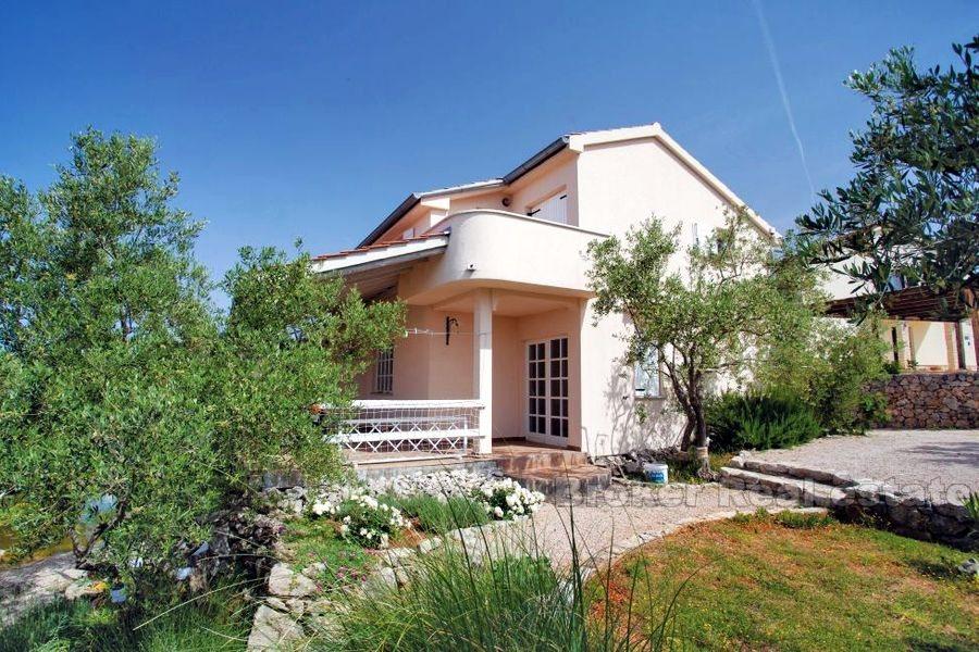 Île de Krk, maison dans un endroit calme