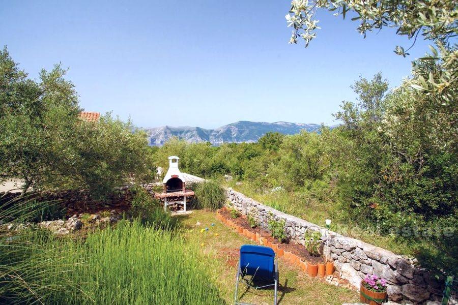 Île de Krk, maison dans un endroit calme
