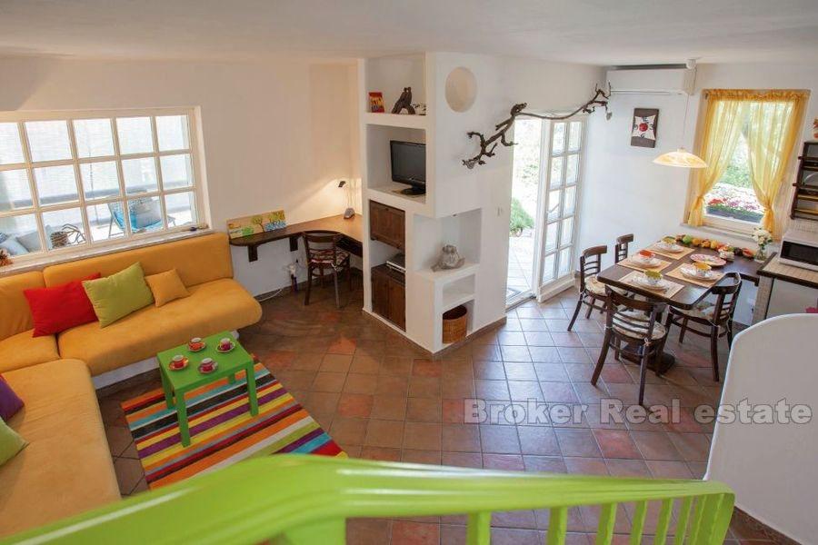 Île de Krk, maison dans un endroit calme